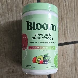Bloom Greens & Superfoods Strawberry Kiwi Flavor